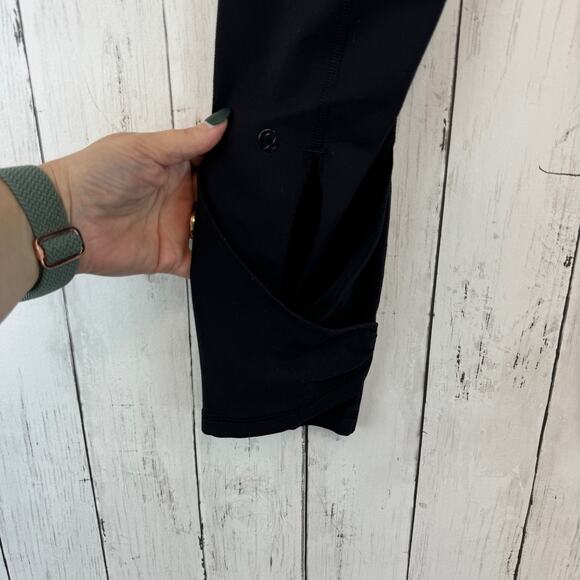 Lululemon Black Wunder Under Pant Roll Down Dance Cropped Leggings Size 6 - Picture 11 of 16